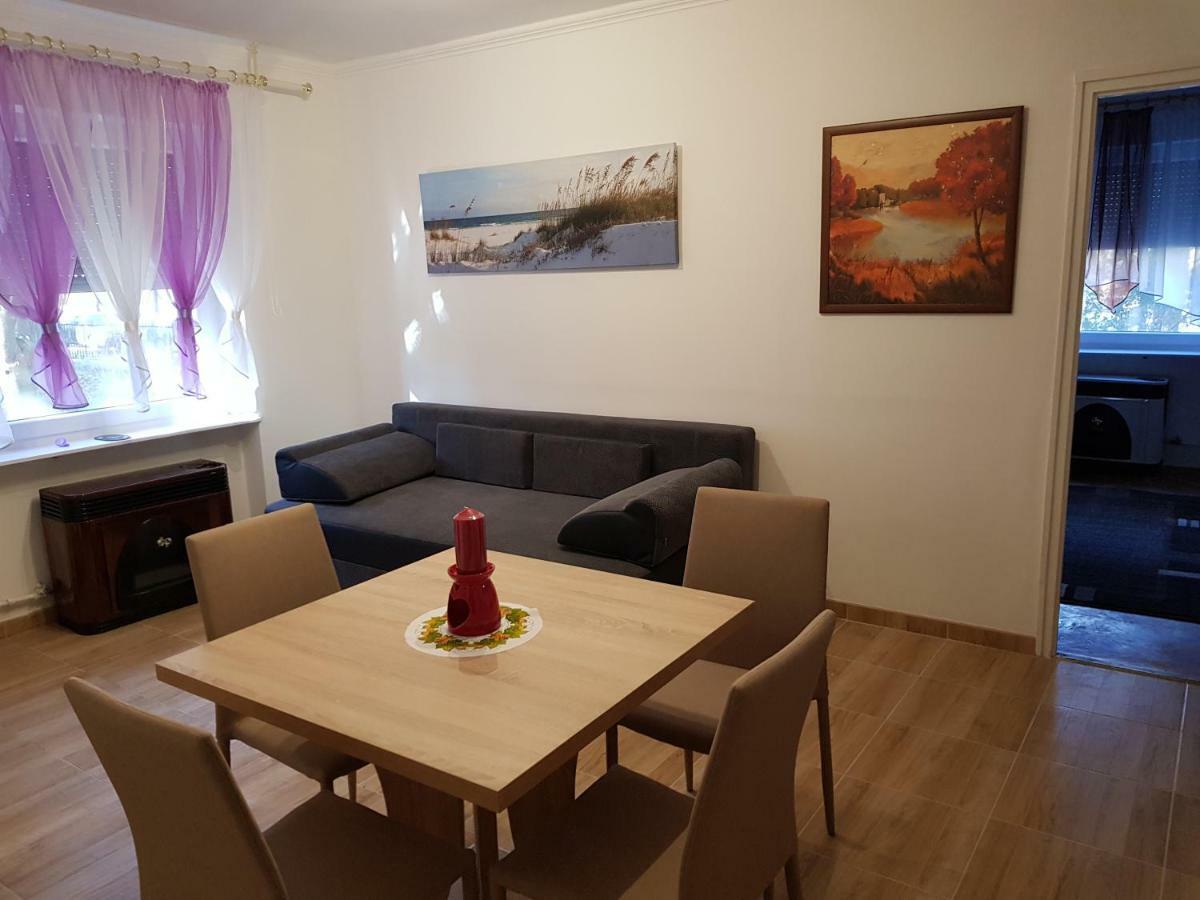Lia Apartman Kiskunhalas Dış mekan fotoğraf