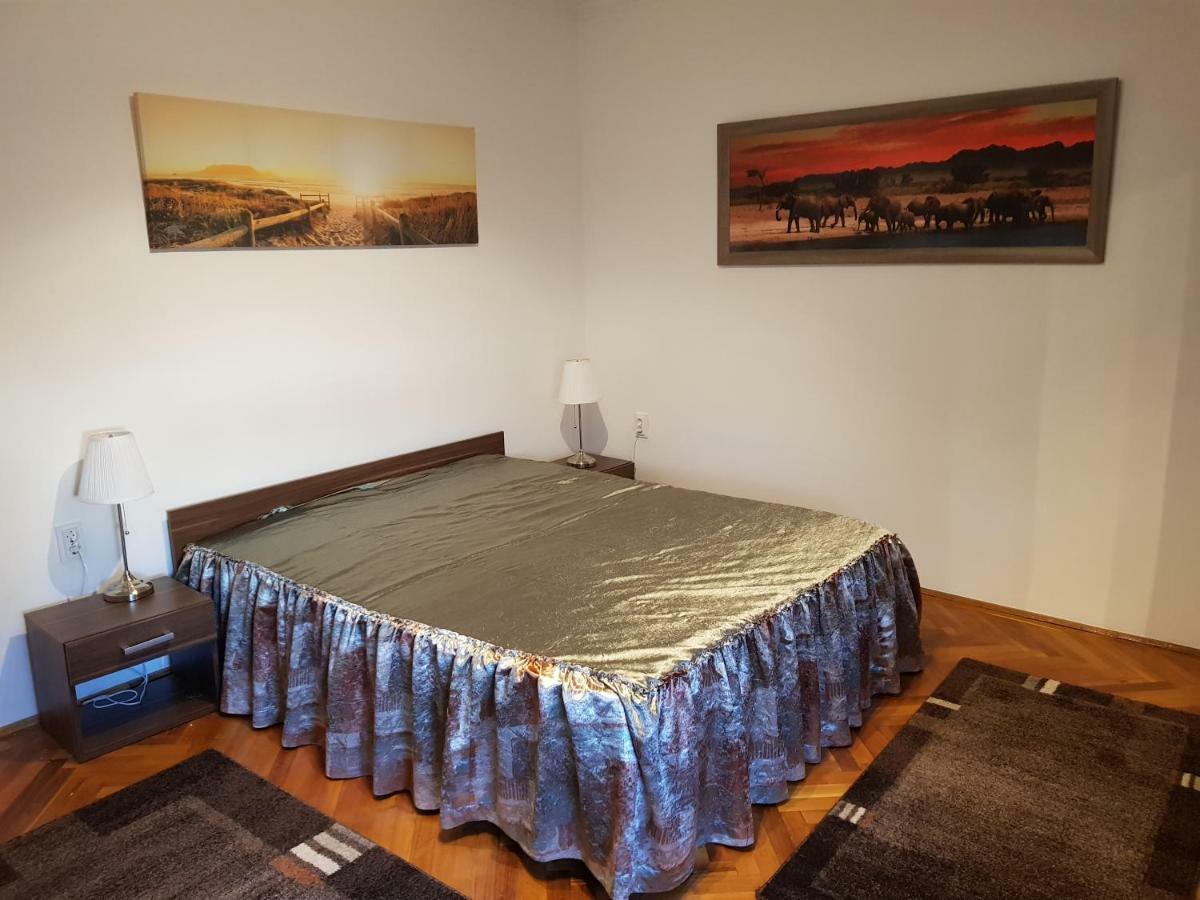 Lia Apartman Kiskunhalas Dış mekan fotoğraf